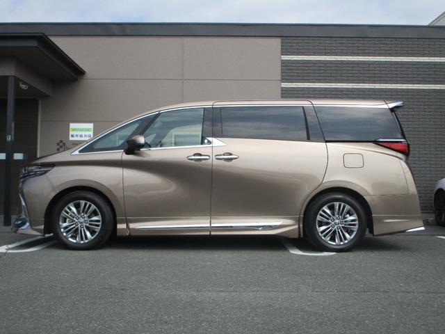 Toyota ALPHARD 2025