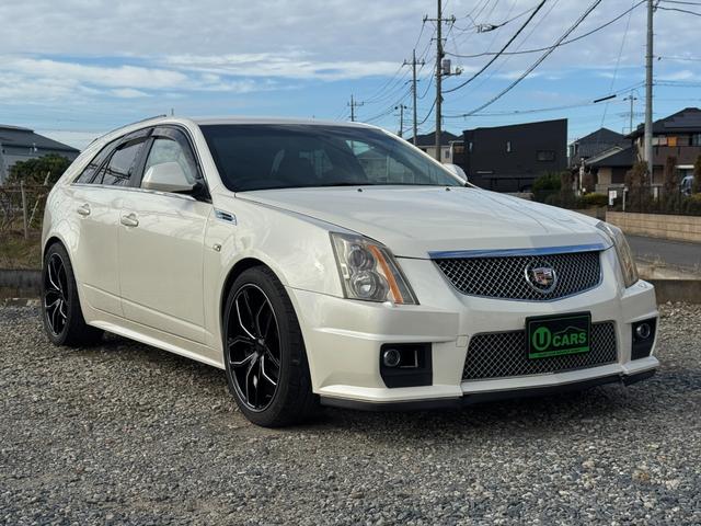 Cadillac CADILLAC CTS SPORT WAGON 2010