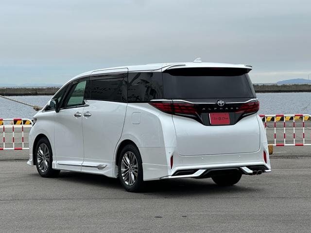 Toyota ALPHARD 2024