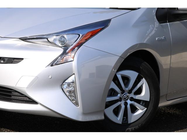 Toyota PRIUS 2016
