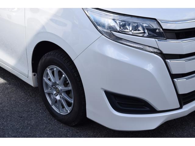 Toyota NOAH 2017