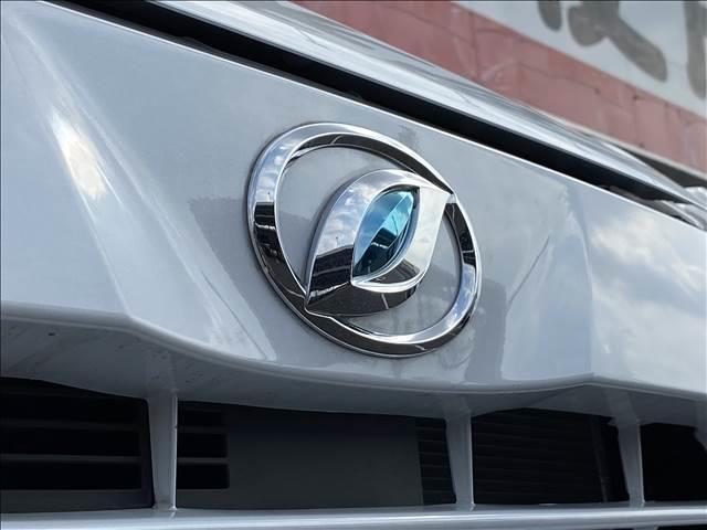 Daihatsu MIRA E:S 2024