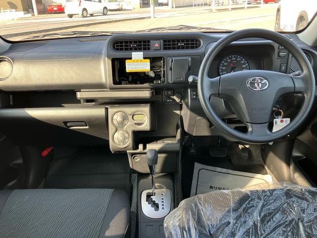 Toyota PROBOX 2025