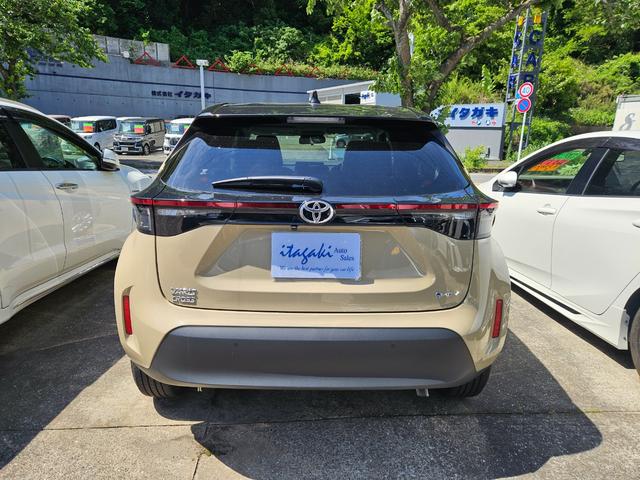 Toyota YARIS CROSS 2024