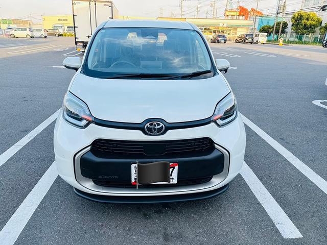 Toyota SIENTA 2023