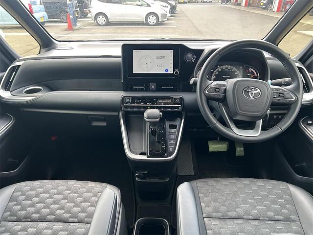 Toyota VOXY 2024