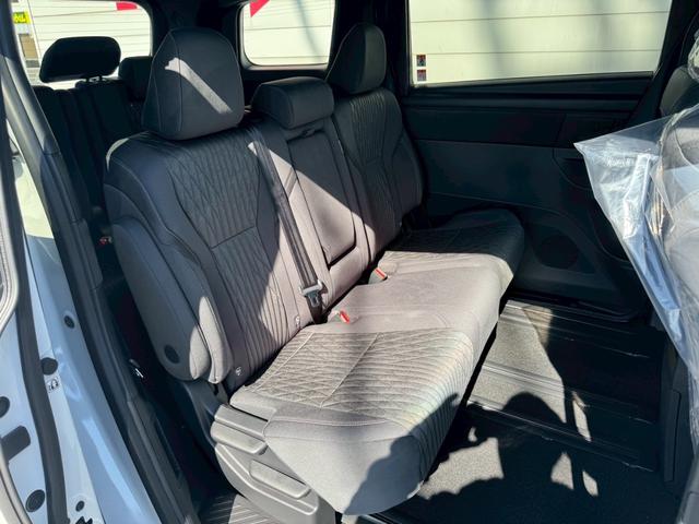 Toyota ALPHARD HYBRID 2026