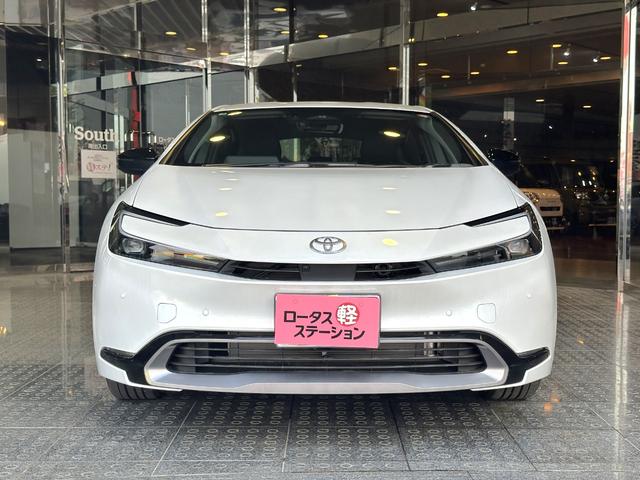 Toyota PRIUS 2025
