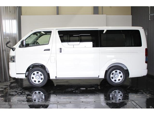 Toyota HIACE VAN 2025