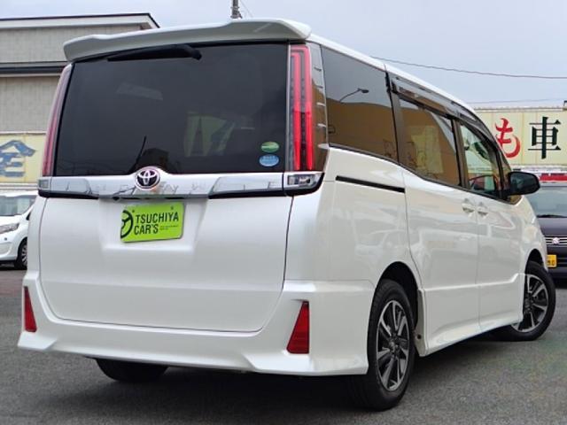 Toyota NOAH 2018