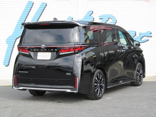 Toyota VELLFIRE HYBRID 2024