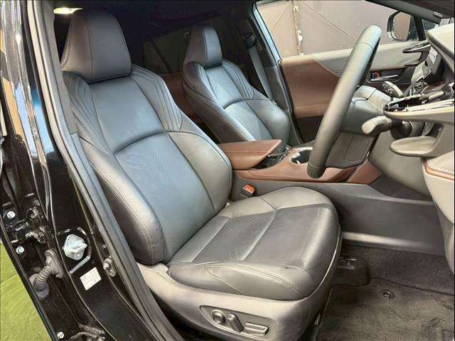 Toyota HARRIER HYBRID 2023