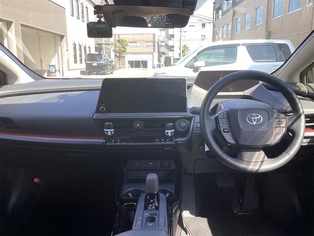 Toyota PRIUS 2024