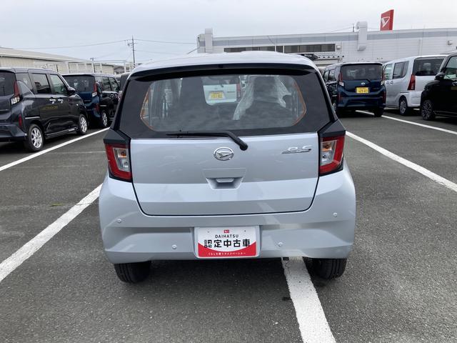 Daihatsu MIRA E:S 2025