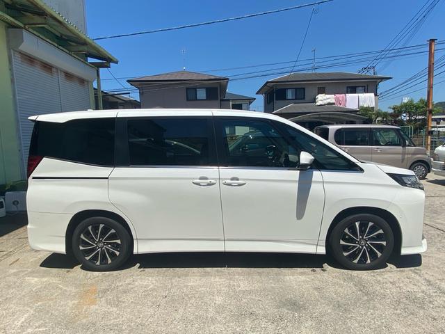 Toyota NOAH 2025