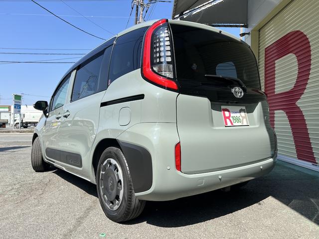 Toyota SIENTA 2023