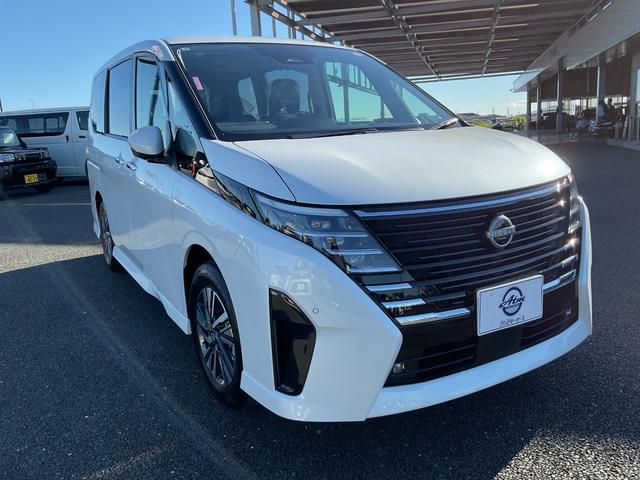 Nissan SERENA 2025