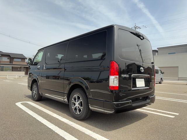 Toyota HIACE VAN 2026