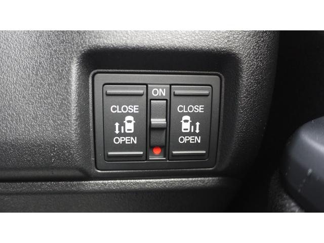 Honda N-BOX CUSTOM 2025