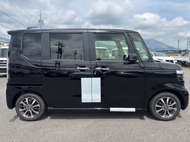 Honda N-BOX CUSTOM 2026