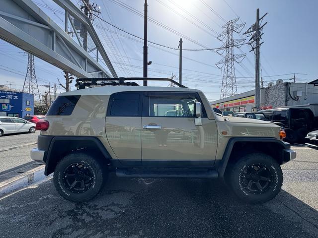 Toyota FJ CRUISER 2013