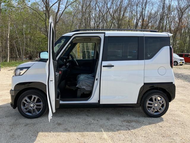 Mitsubishi DELICA MINI 2024