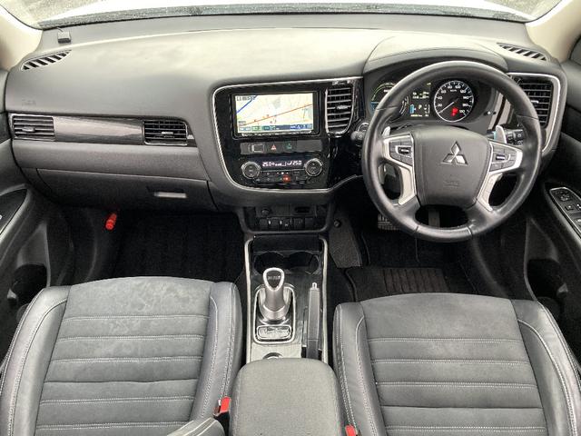 Mitsubishi OUTLANDER PHEV 2015