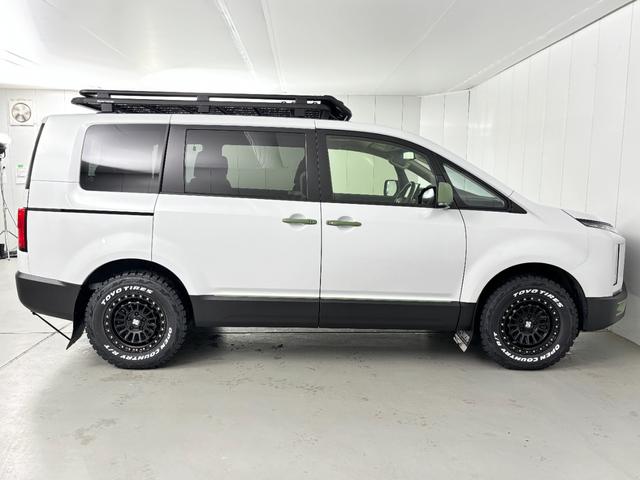 Mitsubishi DELICA D:5 2025