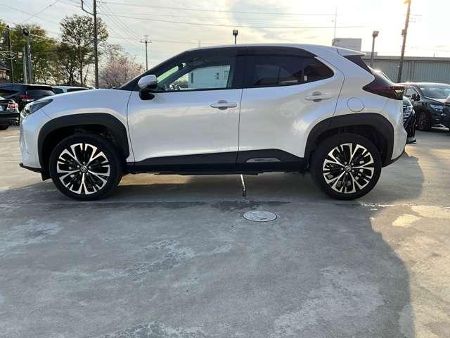 Toyota YARIS CROSS 2024