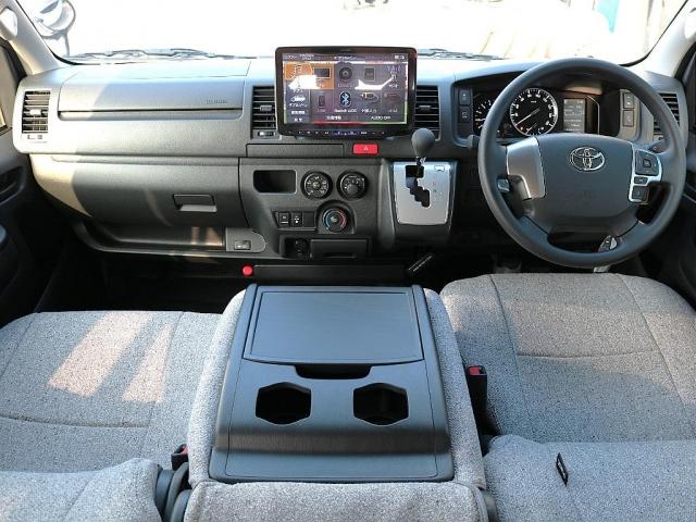 Toyota HIACE VAN 2025