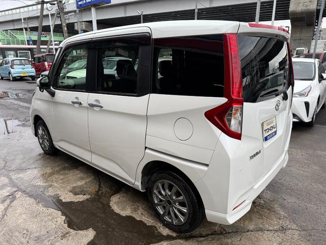 Toyota ROOMY 2023