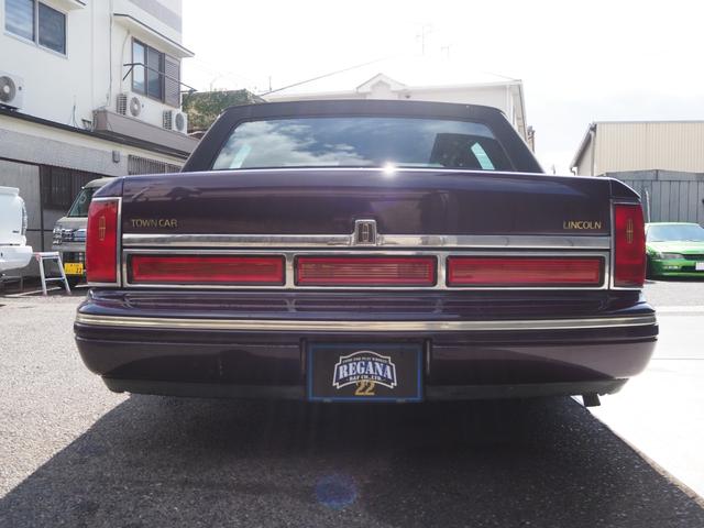 Lincoln LINCOLN TOWNCAR 1995