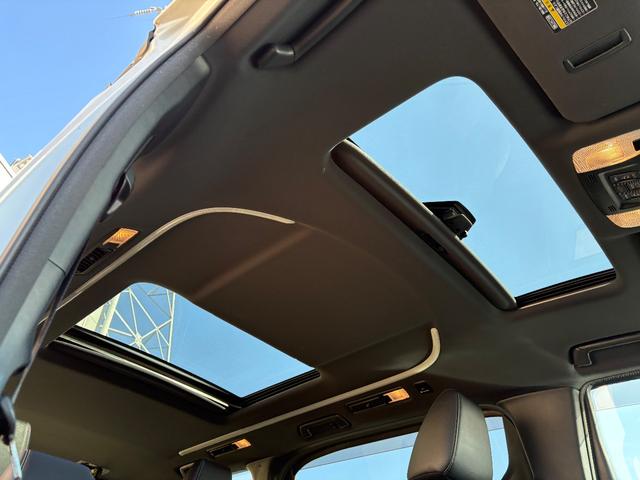 Toyota VELLFIRE 2016