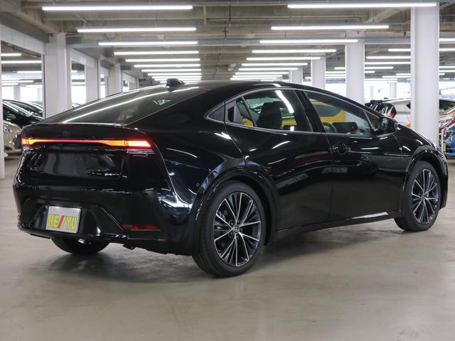 Toyota PRIUS 2025