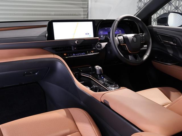 Toyota CROWN SPORT 2024