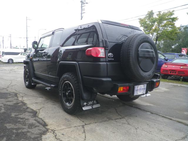 Toyota FJ CRUISER 2012