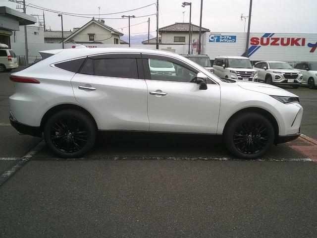 Toyota HARRIER HYBRID 2026