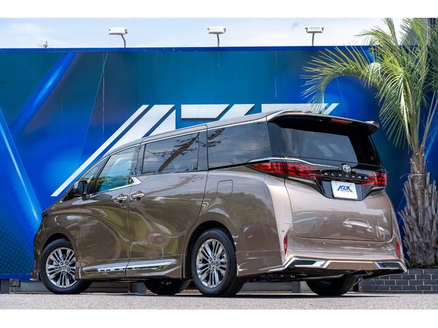 Toyota ALPHARD 2025