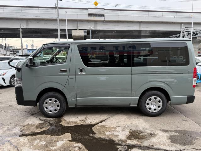 Toyota HIACE VAN 2025