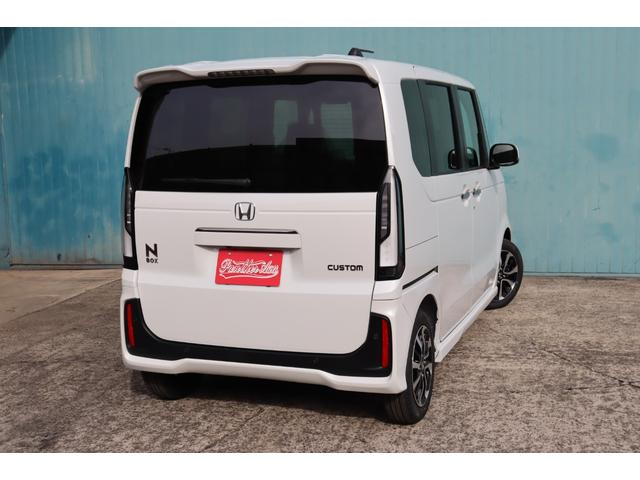 Honda N-BOX CUSTOM 2024