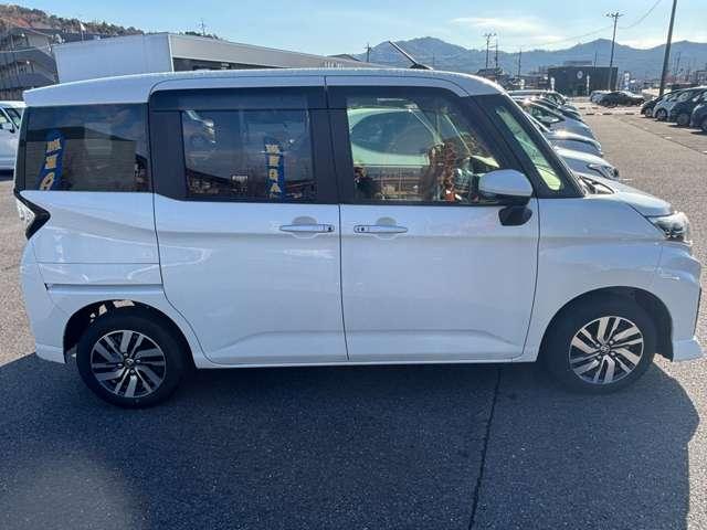 Toyota ROOMY 2023