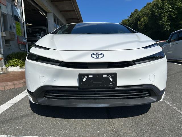 Toyota PRIUS 2025