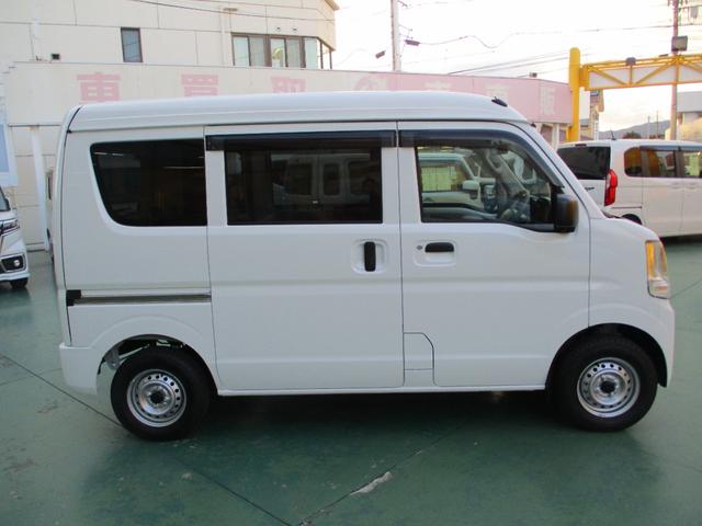 Mitsubishi MINICAB VAN 2025