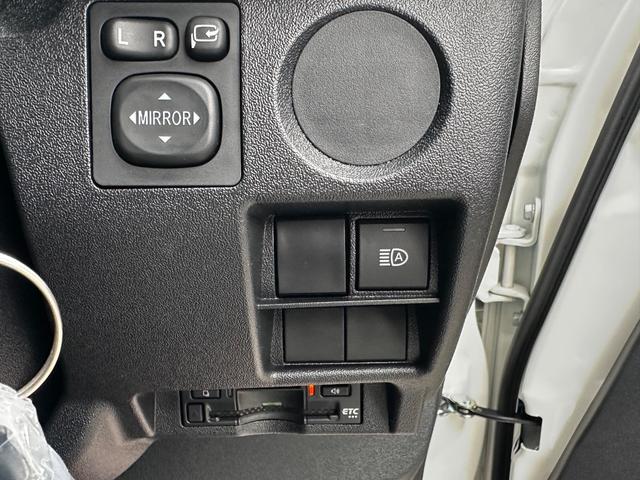 Toyota HIACE VAN 2026