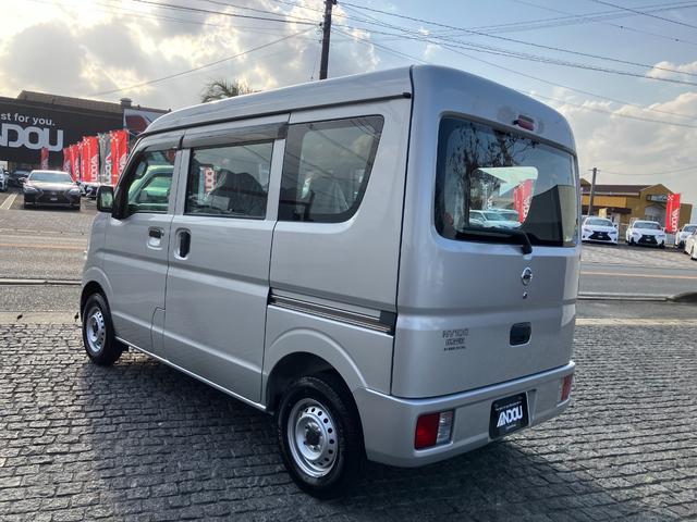 Nissan NV100 Clipper Van 2015