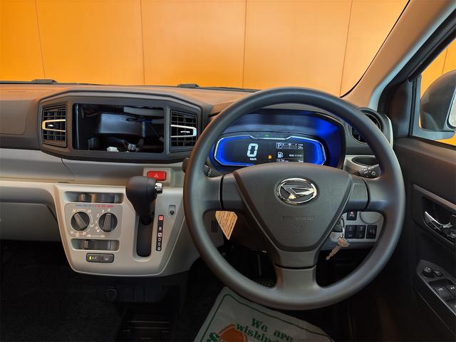 Daihatsu MIRA E:S 2025