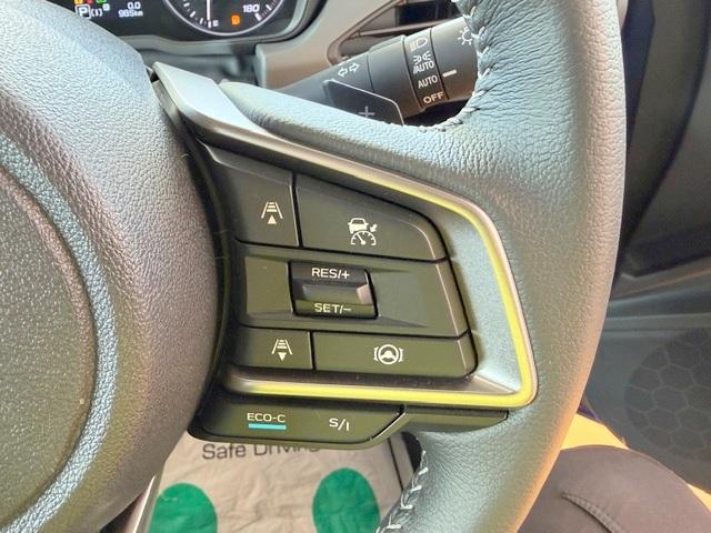 Subaru CROSSTREK 2025