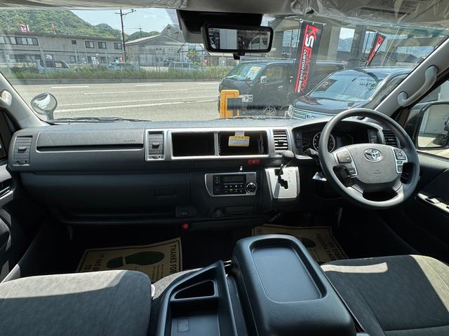 Toyota HIACE WAGON 2025