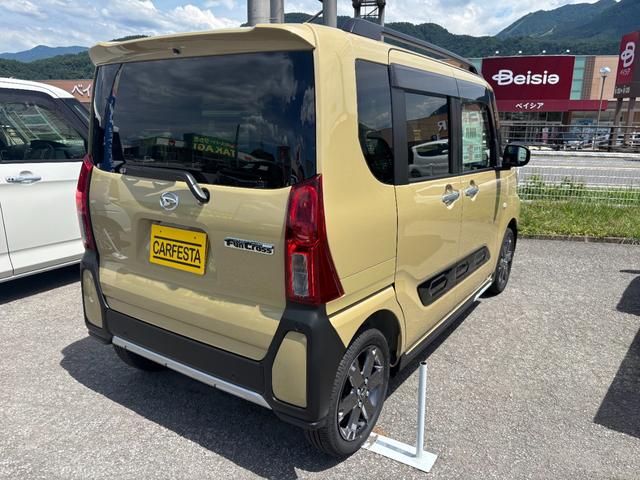 Daihatsu TANTO 2025