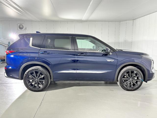 Mitsubishi OUTLANDER PHEV 2025